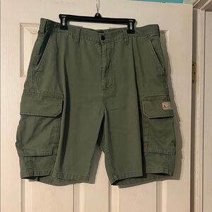 Austin Clothing Co. Olive Cargo Shorts. Size 38 Waist. 6 pockets.